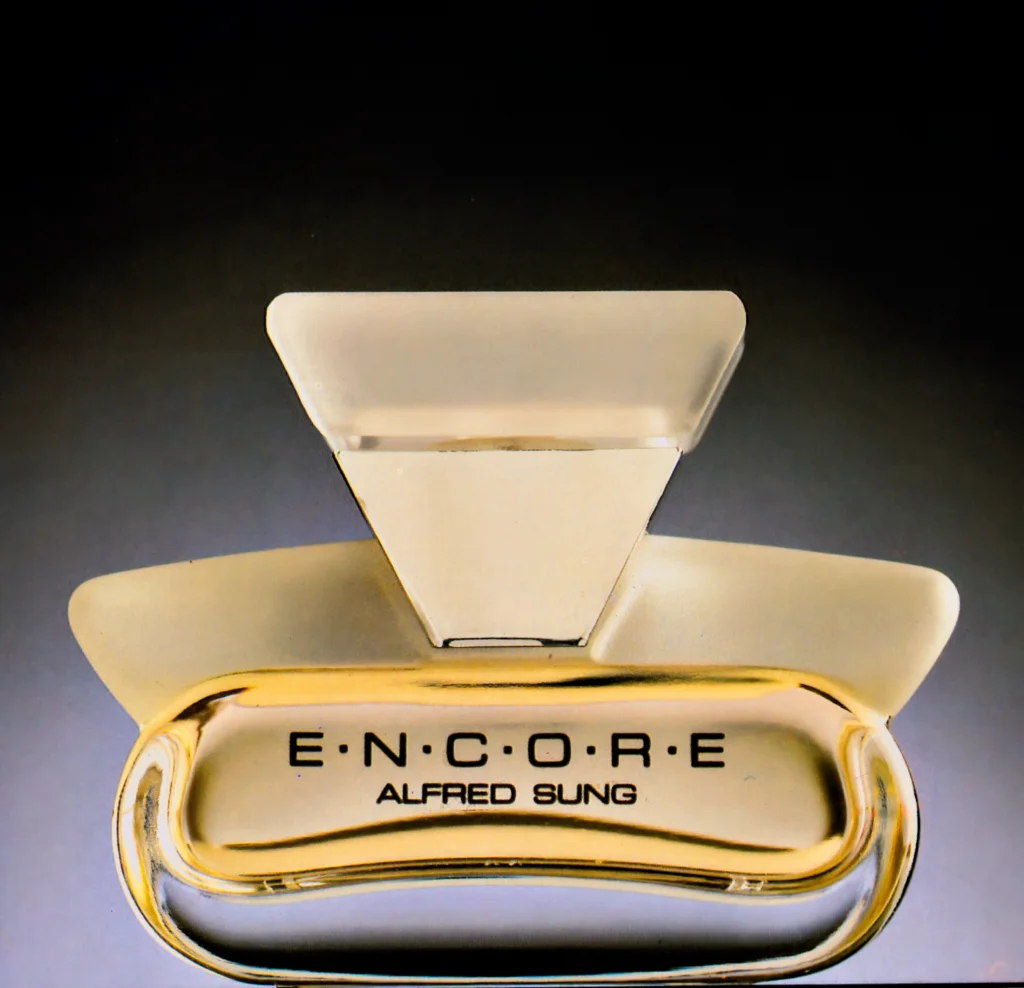 Bottle Encore for Alfred Sung by Pierre Dinand© -1990